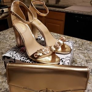 rose gold stocked heel evening shoes/bonus clutch